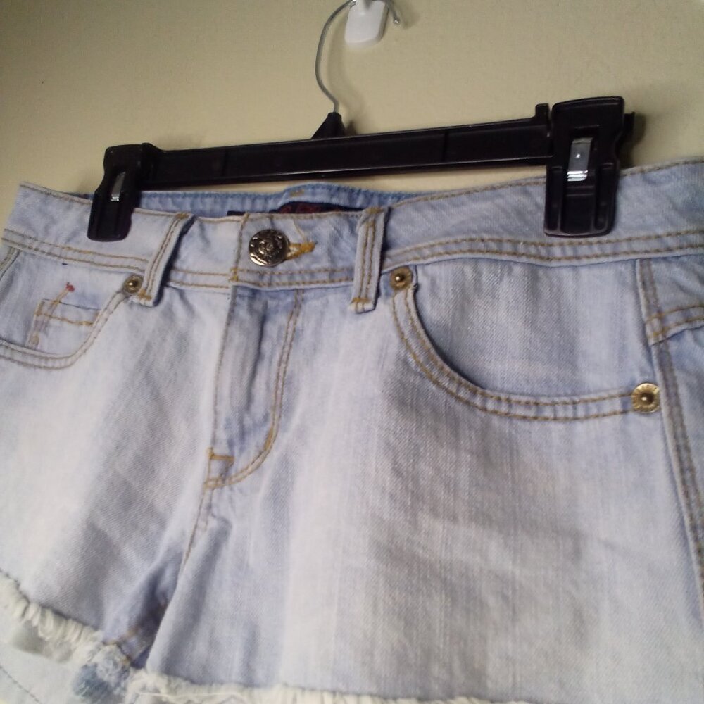 Stone Love Blue Jeans Shorts Juniors 9 Cheeky Light Wash Blue - Picture 7 of 14